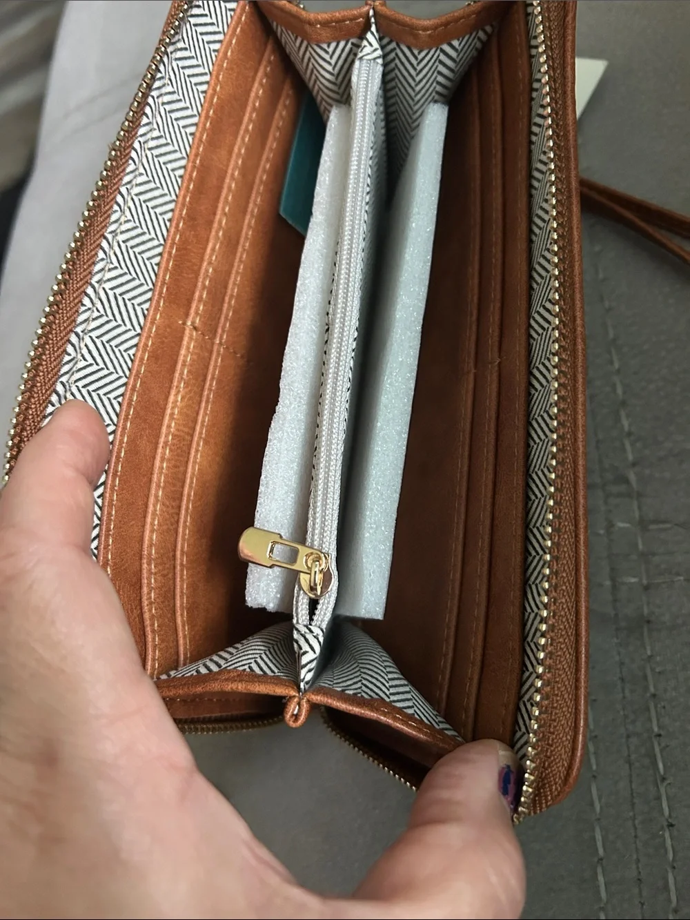 Falls Creek Men's Woven Brown Leather Zip-Around Wallet Wristlet